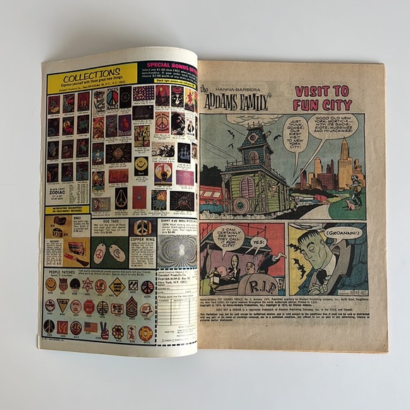 Hannah-Barbera The Addams Family #2 1975 Gold Key Hot Comic Very Rare UC - Picture 3 of 6